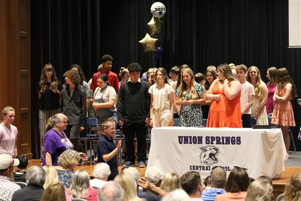 Middle School Students Celebrated in Closing Ceremonies